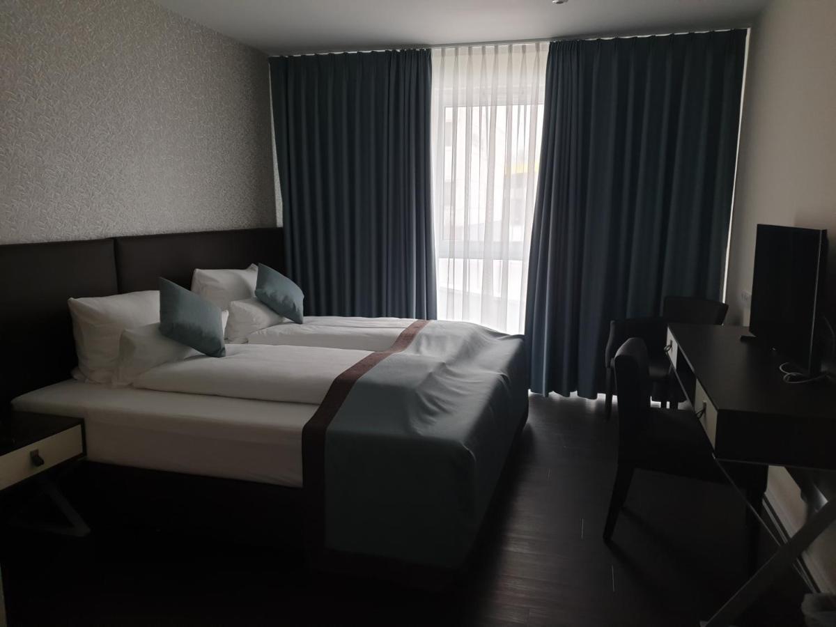 Trip Conference & Hotel