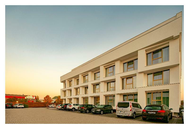 Trip Conference & 4*